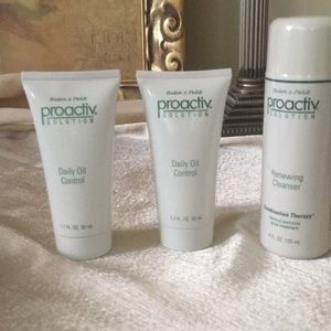 Proactiv daily oil control and renewing cleanser